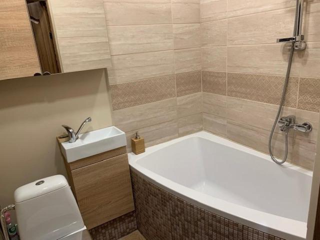 Oak Lounge Lux Apartment Riga Ngoại thất bức ảnh