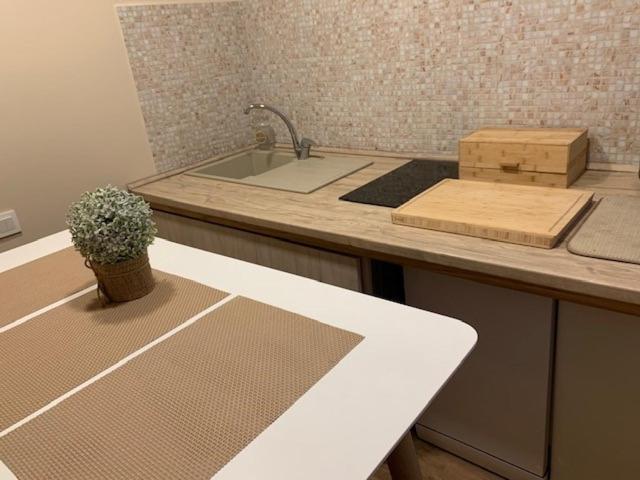 Oak Lounge Lux Apartment Riga Ngoại thất bức ảnh